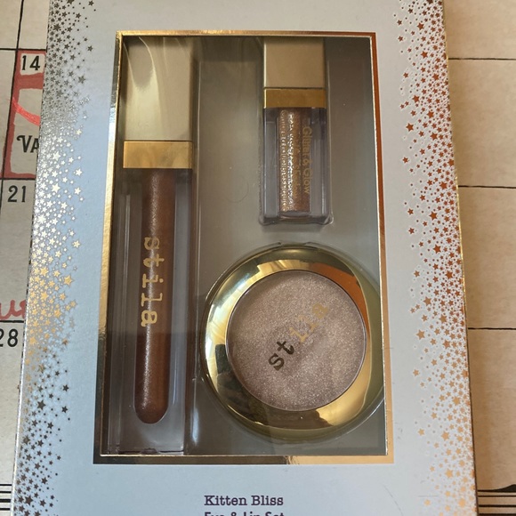 STILA kitten set, eyeshadow, liquid eyeshadow, and lipgloss - Picture 1 of 6